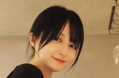 こばしりの母親・千春の素顔と父・TERUと前妻・亜美との関係