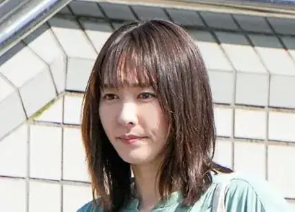 新垣結衣は姉の後押しで芸能界デビュー！年齢差や家族構成も紹介