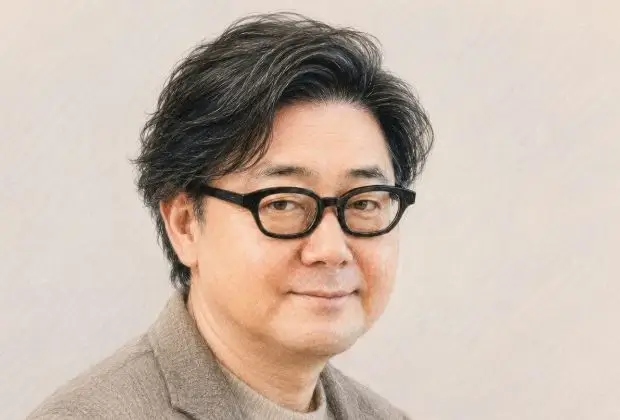 秋元康の年収は50億円超？生涯年収や印税・資産と収入源の真相